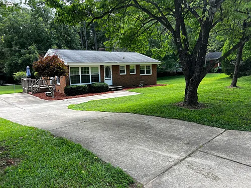610 Wakeland Dr Photo 1