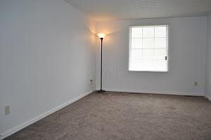 5th image of 231 Greenlake St