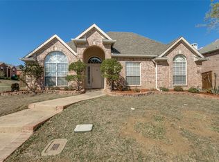 2052 Piedmont Dr, Lewisville, TX 75067