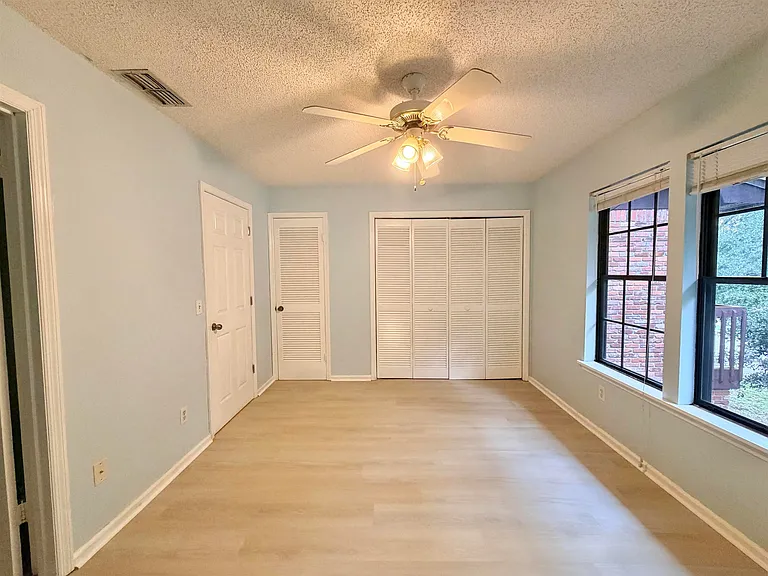 782 Timberway Ct — Photo 16
