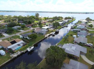 808 Poinsettia Ave, Ellenton, FL 34222