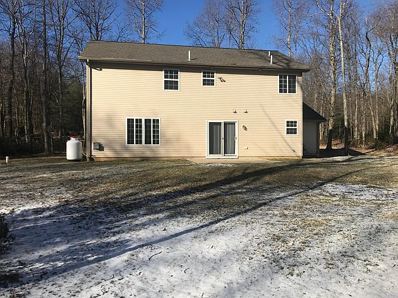 3rd image of 110 Susquehanna Dr