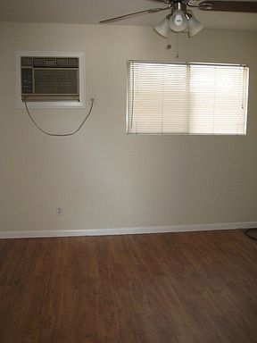 5th image of 926 E Dean Keeton St APT 102