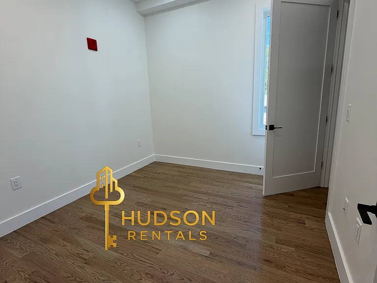 40 Lembeck Ave #301 — Photo 3
