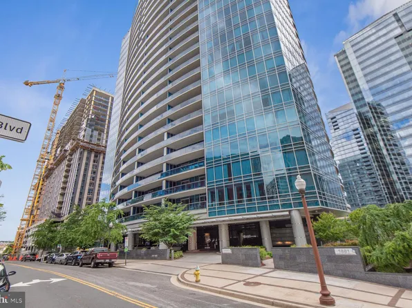 1881 N Nash St Unit 1204, Arlington, VA 22209