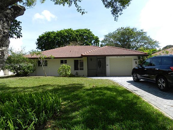 5th image of 305 NW 42nd St