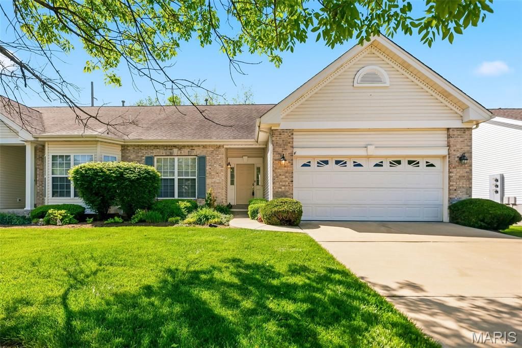 1311 Pine Bluff Dr, Saint Charles, MO, Saint Charles