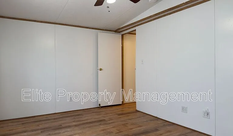 98 E Byrd Dr — Photo 16