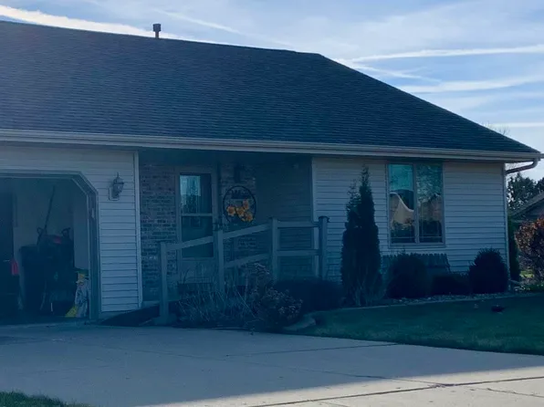 2100 Purple Aster Ln #1, Janesville, WI 53546