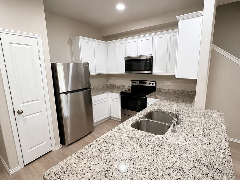 7356 Misty Ridge Dr #12 — Photo 22