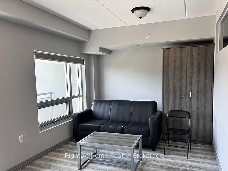 275 Larch St #B-311 — Photo 4