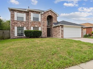 3525 Clearbrook Dr, Fort Worth, TX 76123