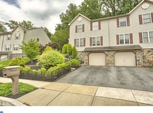 1518 Huron Dr, Sinking Spring, PA 19608