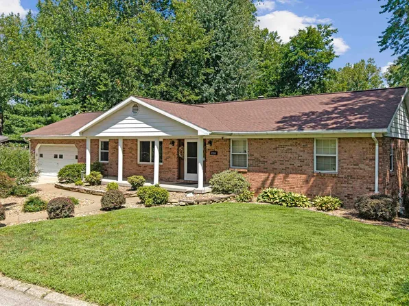 8200 Berry Dr, Evansville, IN 47710