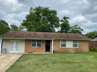 1303 Old Experiment Station Rd, Hope, AR 71801