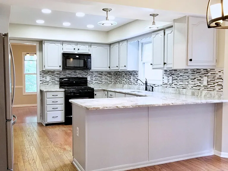 7203 Shady Nelms Dr — Photo 7