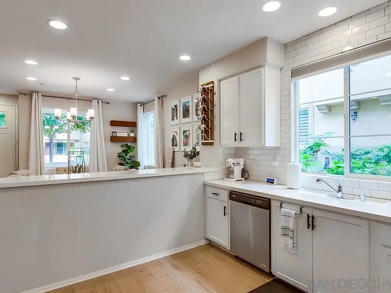 1423 Shearwater St #2 — Photo 18
