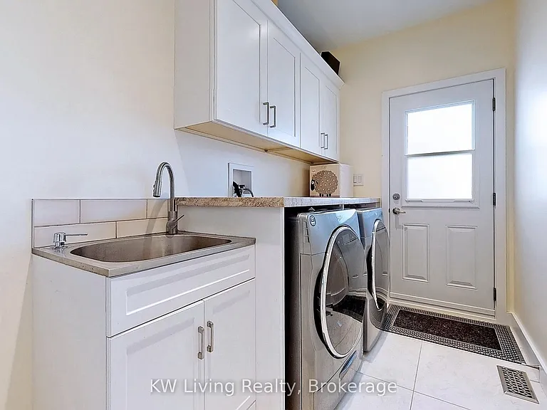 1280 Watersedge Rd — Photo 20