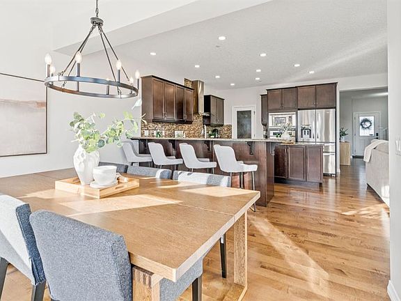 5th image of 82 NW Ridge View Pl