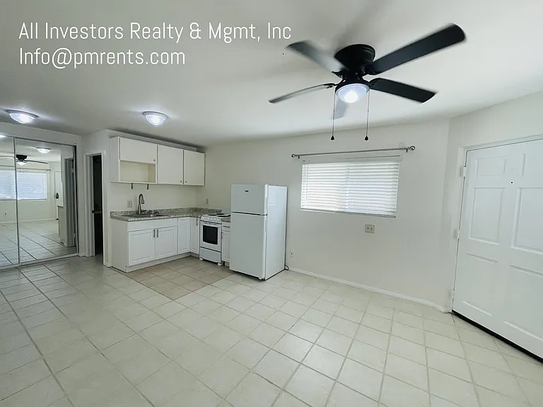 640 Grant St #B — Photo 4