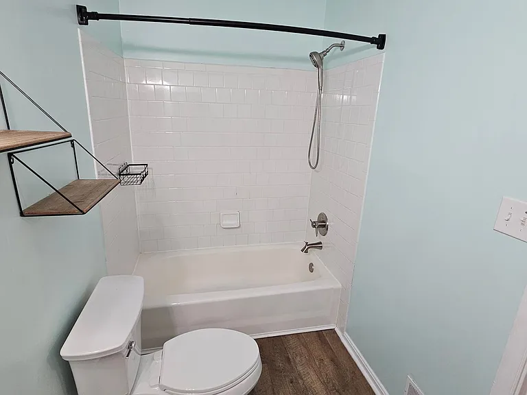 20140 Daniels Cir — Photo 17