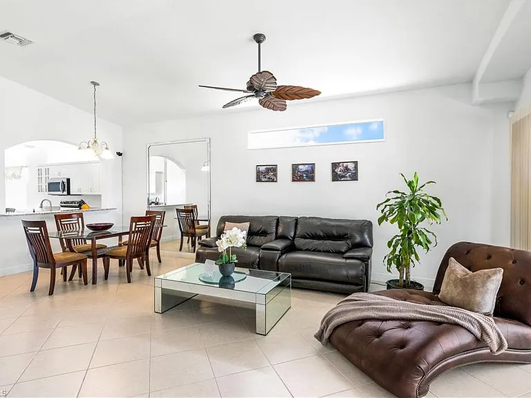 8635 Ibis Cove Cir — Photo 3