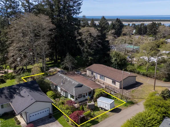 4665 Silversands St W, Tillamook, OR 97141