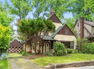 325 Murray Ave, Englewood, NJ 07631