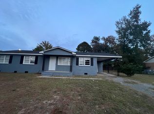 1203 Chilton Dr, Fayetteville, NC 28314