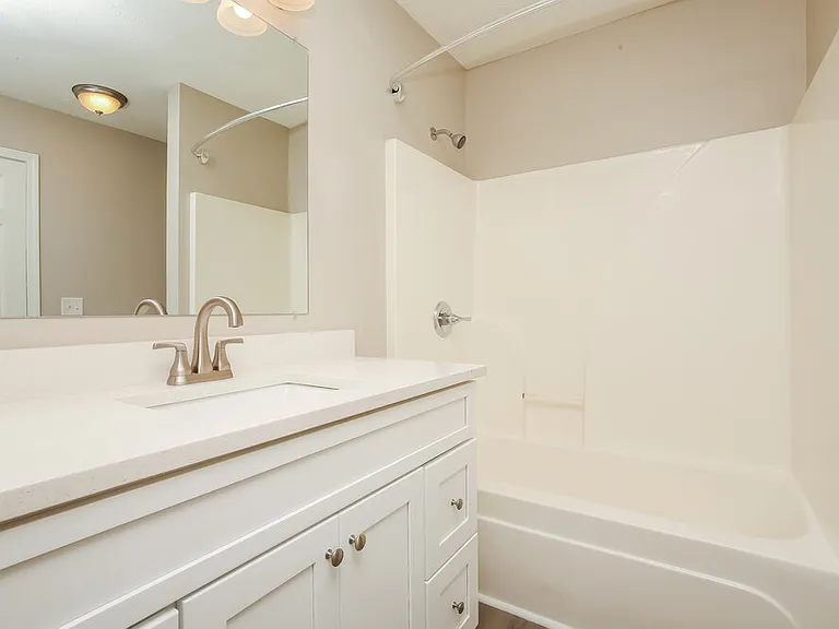 1990 Bolden Dr — Photo 14