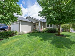 1587 S 57th Pl, Springfield, OR 97478