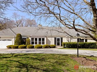 350 Sunset Ct, Northfield, IL 60062