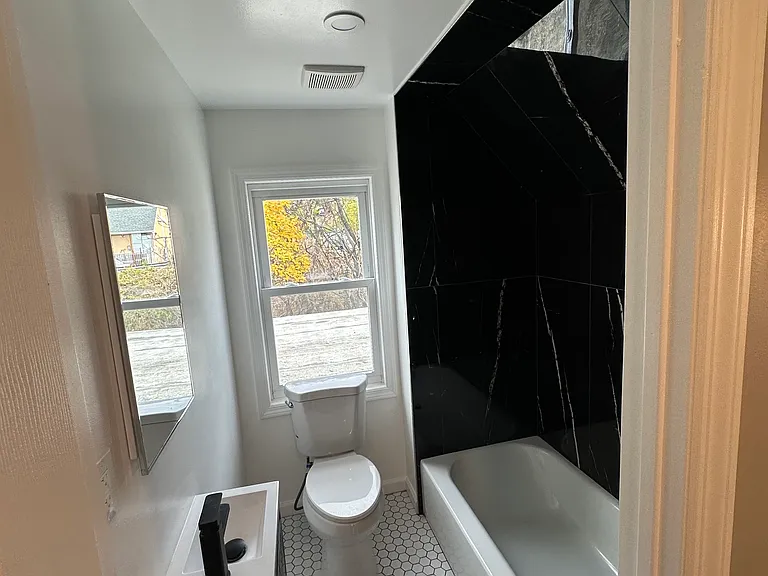 286 Summer Ave #2 — Photo 8