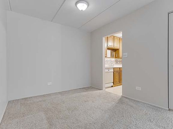 3rd image of 238 Shorewood Dr APT 2D