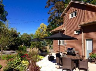 406 Wells St, Lake Geneva, WI 53147