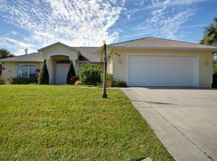 1319 Teaberry Ln, Sebastian, FL 32958