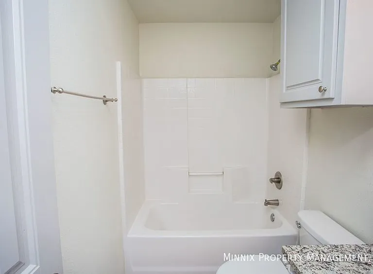 1118 Preston Trl — Photo 11