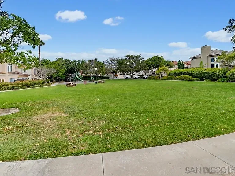1103 Pacific Grove Loop — Photo 51