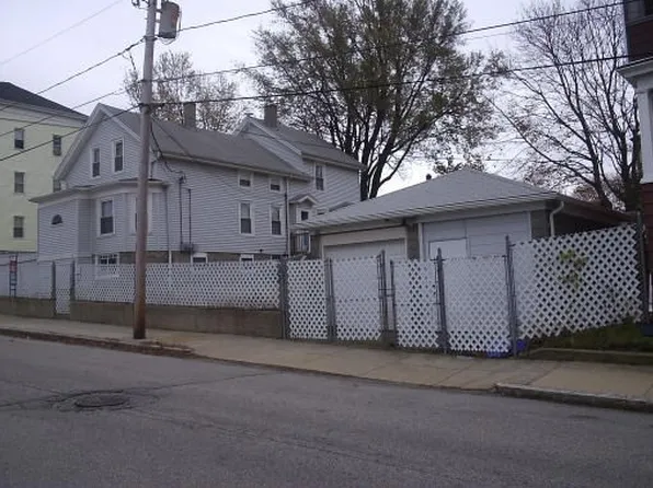 57 Chesworth St, Fall River, MA 02723