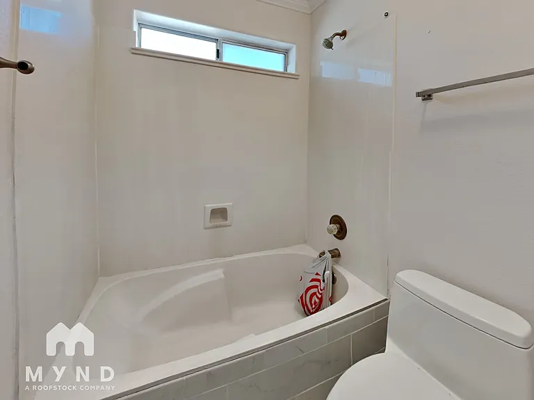 5623 E Grandview Rd — Photo 31