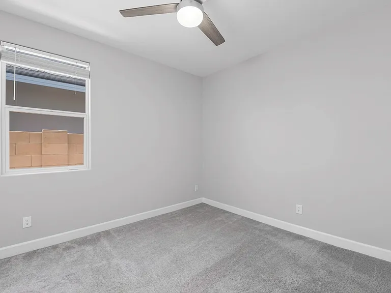 5140 N 181st Dr — Photo 23