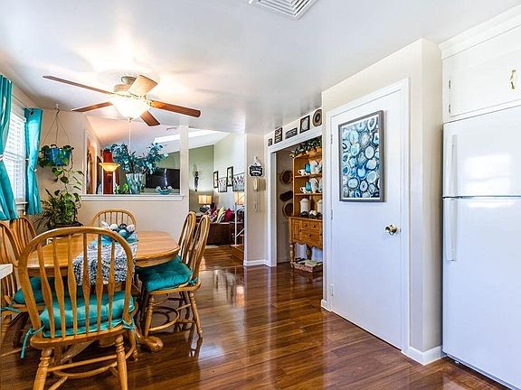 4th image of 4 Windsor Cir