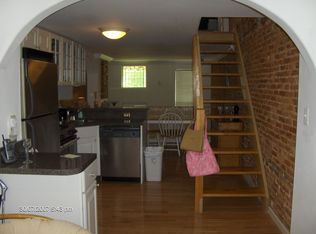 909 Baylis St, Baltimore, MD 21224