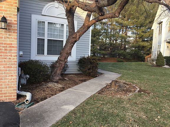 Sidewalk to side entrance