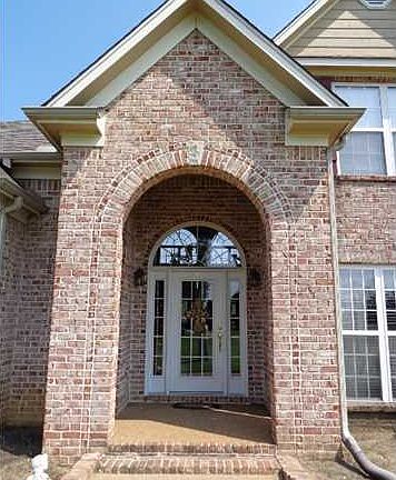2nd image of 144 Lori Ln