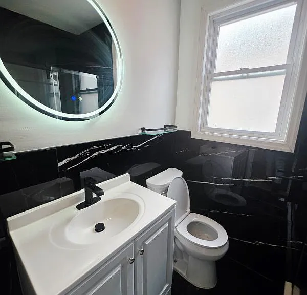 23 Maple Pl — Photo 1