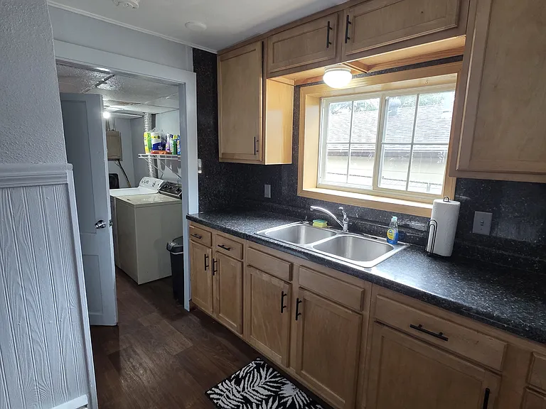 505 S 10th St #1/2 — Photo 48