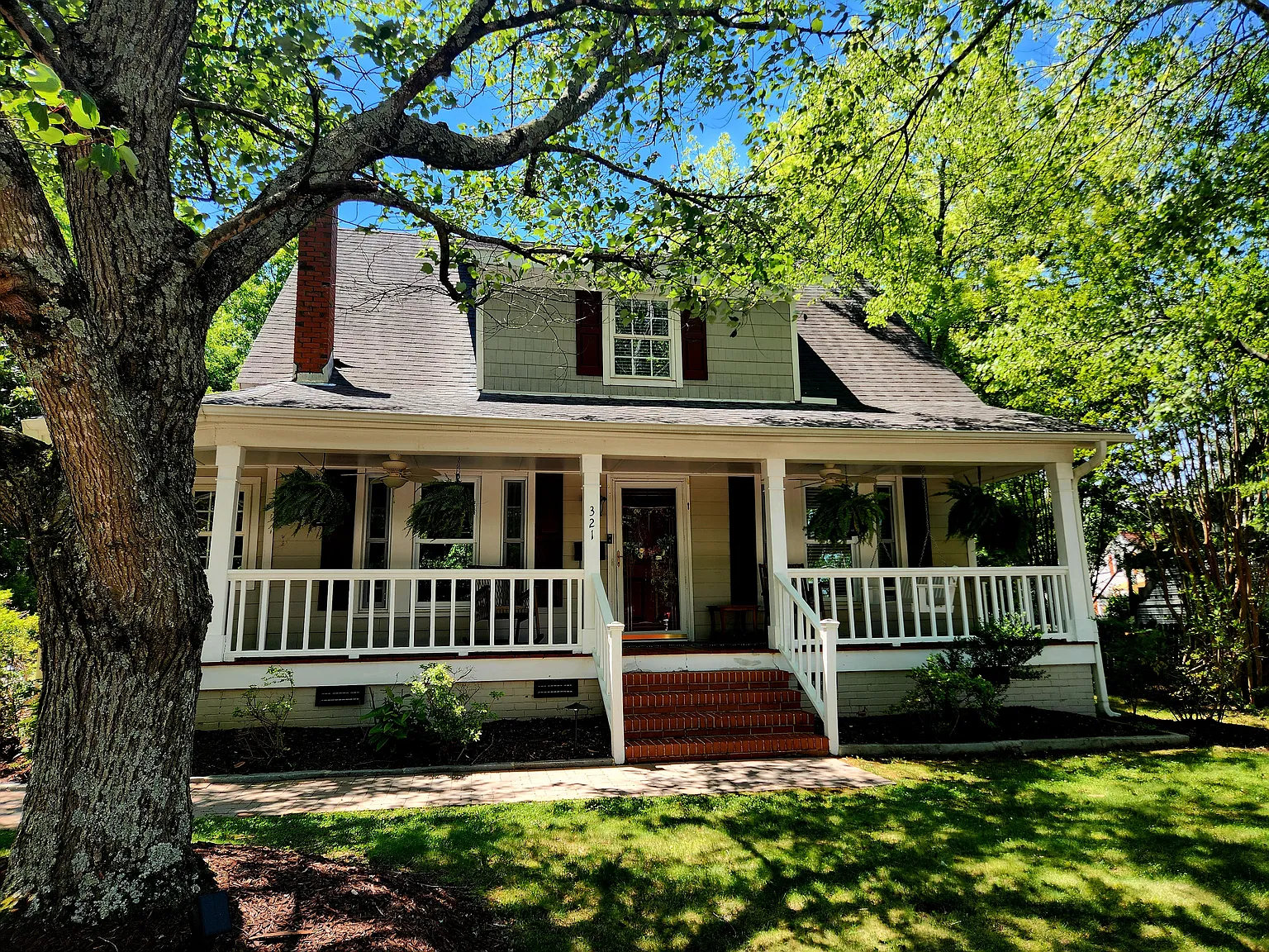 W Chatham St, Cary — Photo 2