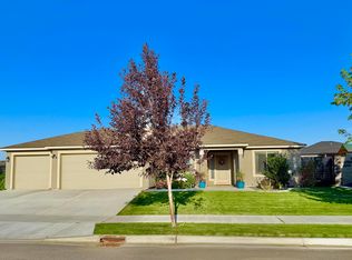 3325 S McKinley St, Kennewick, WA 99338