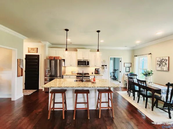 88 Emma Pl, Grant, AL 35747